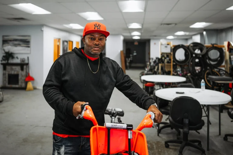 E-bike Library member